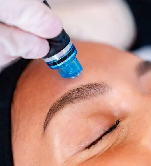 Photo 1 de Hydrafacial chez Mince et Belle 